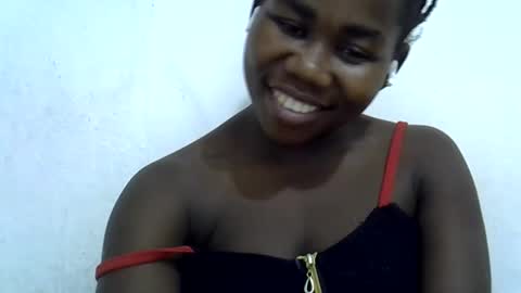 Snapshot of hotagrace chatting on October 16, 7:04 pm hotagrace online show from October 16, 7:04 pm