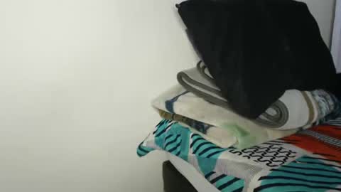 Hot and PowerHOPE U MISS ME online show from January 7, 4:50 am