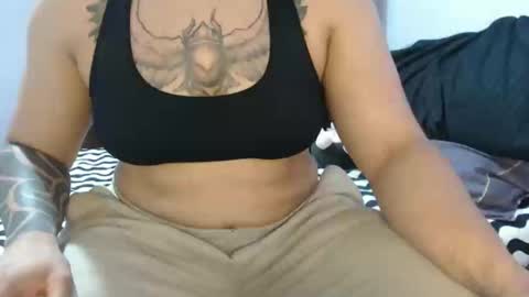 Hot and PowerHOPE U MISS ME online show from January 10, 4:01 am