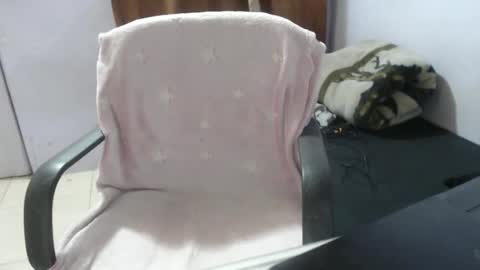 Hot and PowerHOPE U MISS ME online show from November 5, 2:22 am