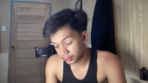 hotasian_jerome online show from April 19, 1:21 pm