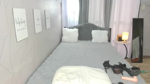 Bea online show from February 6, 7:13 am