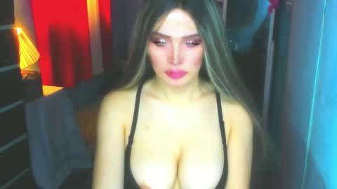 T A N Y A online show from December 18, 2:28 am