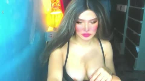 Snapshot of hotbabe_tanya chatting on May 15, 3:02 am T A N Y A online show from May 15, 3:02 am