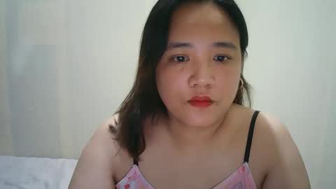 Snapshot of hotbabymomma chatting on February 10, 2:52 am Lynn online show from February 10, 2:52 am