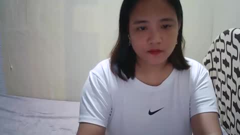 Snapshot of hotbabymomma chatting on February 11, 11:21 am Lynn online show from February 11, 11:21 am