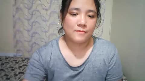 Snapshot of hotbabymomma chatting on March 4, 4:06 am Lynn online show from March 4, 4:06 am