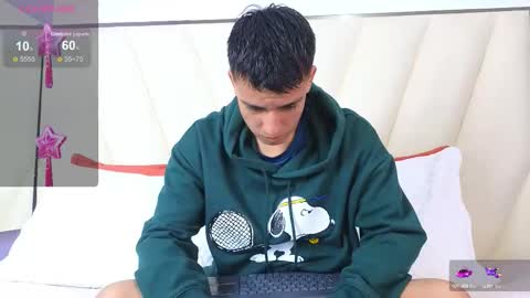 Snapshot of hotboy21_ chatting on October 17, 3:53 am hotboy21_ online show from October 17, 3:53 am
