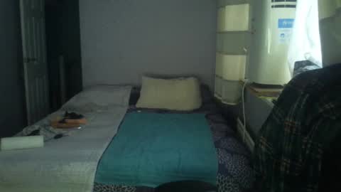 Snapshot of hotboyron chatting on January 13, 9:36 am hotboyron online show from January 13, 9:36 am