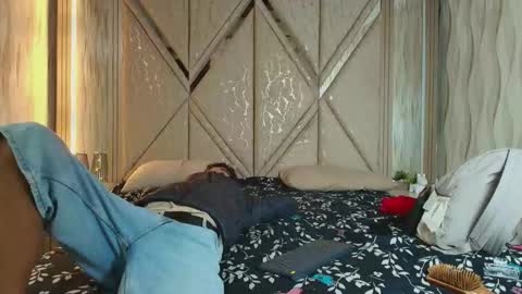 hotcouple_222 online show from February 10, 7:23 am