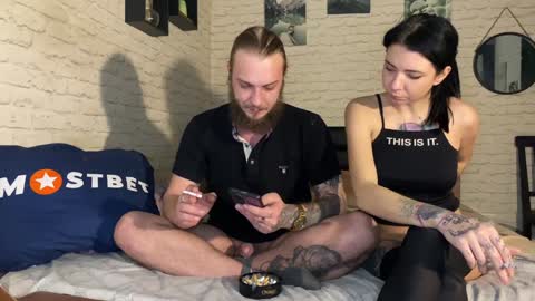 YounHotCouple online show from December 30, 1:03 pm