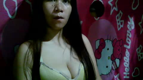 hotcupcake19 online show from July 1, 9:11 am