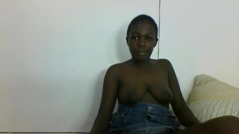 Snapshot of hotcutetracie chatting on September 10, 9:15 pm VICTORIA online show from September 10, 9:15 pm
