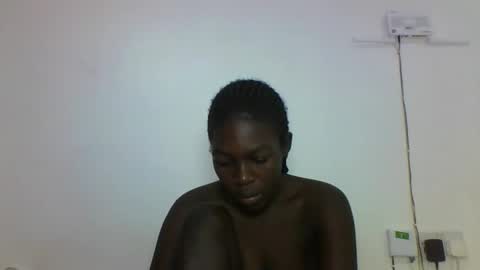Snapshot of hotcutetracie chatting on September 21, 3:52 am VICTORIA online show from September 21, 3:52 am