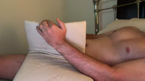 Snapshot of hotdadinshower chatting on July 20, 8:22 pm HotDadInShower online show from July 20, 8:22 pm