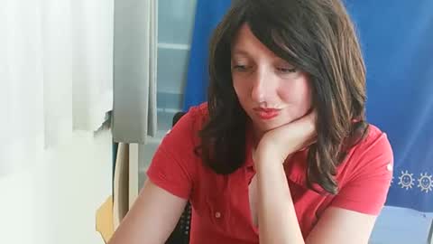 Hot Destany online show from February 4, 1:27 pm