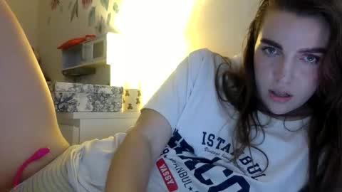 effy online show from September 17, 7:43 am