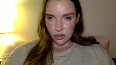 Snapshot of hoteffy chatting on May 17, 9:33 pm effy online show from May 17, 9:33 pm