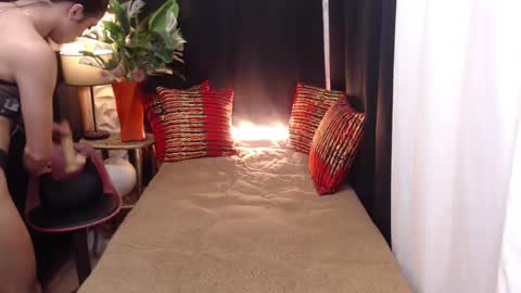 Snapshot of hotevatrans chatting on December 15, 11:45 am EVA online show from December 15, 11:45 am