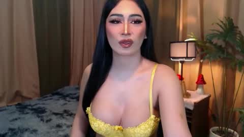 Snapshot of hotevatrans chatting on October 4, 1:14 am EVA online show from October 4, 1:14 am