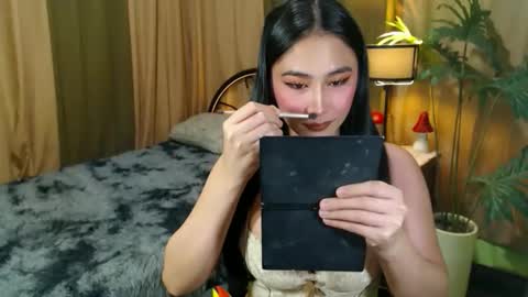 Snapshot of hotevatrans chatting on November 6, 11:15 pm EVA online show from November 6, 11:15 pm