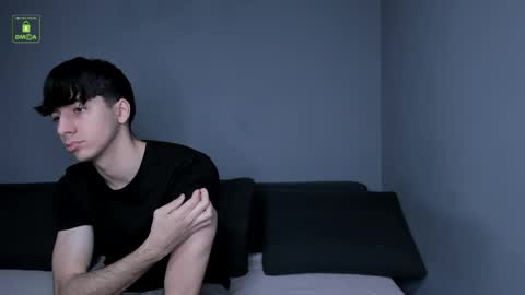 QUENTIN online show from April 15, 5:25 am