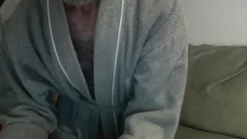 Snapshot of hotfrenchdadd chatting on December 26, 8:50 am hotfrenchdadd online show from December 26, 8:50 am