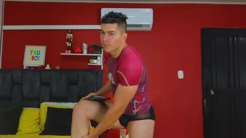 Snapshot of hotfuckers4uu chatting on December 26, 11:03 pm felipe marcello online show from December 26, 11:03 pm