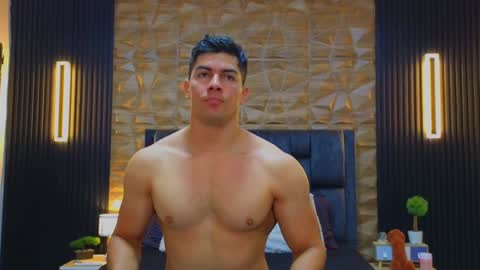 Snapshot of hotfuckers4uu chatting on February 6, 4:36 pm felipe marcello online show from February 6, 4:36 pm