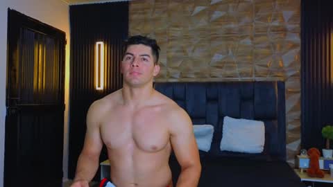 Snapshot of hotfuckers4uu chatting on February 6, 11:04 pm felipe marcello online show from February 6, 11:04 pm