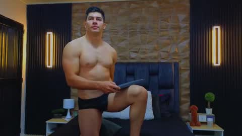 Snapshot of hotfuckers4uu chatting on February 10, 7:17 pm felipe marcello online show from February 10, 7:17 pm