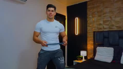 Snapshot of hotfuckers4uu chatting on February 12, 11:09 pm felipe marcello online show from February 12, 11:09 pm