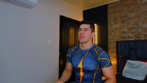 Snapshot of hotfuckers4uu chatting on February 13, 10:54 pm felipe marcello online show from February 13, 10:54 pm