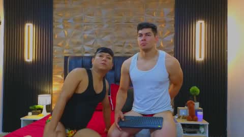 Snapshot of hotfuckers4uu chatting on March 12, 3:07 pm felipe marcello online show from March 12, 3:07 pm