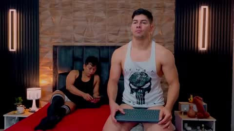 Snapshot of hotfuckers4uu chatting on September 9, 2:27 pm felipe marcello online show from September 9, 2:27 pm