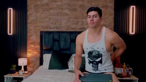 Snapshot of hotfuckers4uu chatting on September 23, 2:09 pm felipe marcello online show from September 23, 2:09 pm