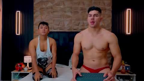 Snapshot of hotfuckers4uu chatting on September 26, 3:05 pm felipe marcello online show from September 26, 3:05 pm