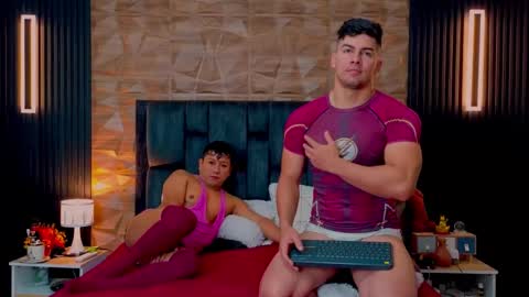 Snapshot of hotfuckers4uu chatting on September 29, 2:33 pm felipe marcello online show from September 29, 2:33 pm