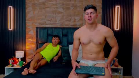 Snapshot of hotfuckers4uu chatting on October 6, 3:20 pm felipe marcello online show from October 6, 3:20 pm