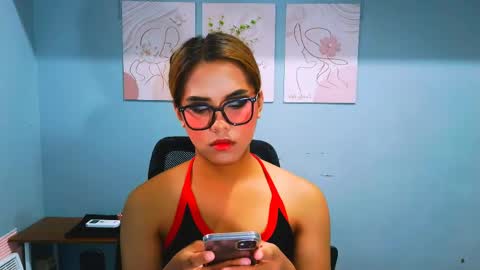 emily online show from May 15, 3:13 am