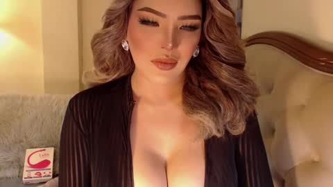 Miss ELY online show from October 5, 2:43 am