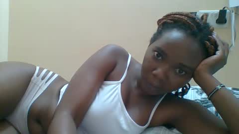 Snapshot of hotgodees chatting on November 5, 7:08 am Queen online show from November 5, 7:08 am