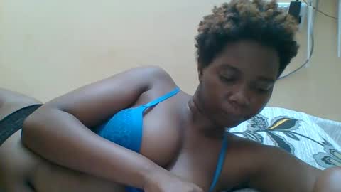 Snapshot of hotgodees chatting on November 9, 8:07 pm Queen online show from November 9, 8:07 pm