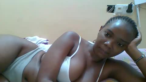 Snapshot of hotgodees chatting on November 25, 7:30 am Queen online show from November 25, 7:30 am