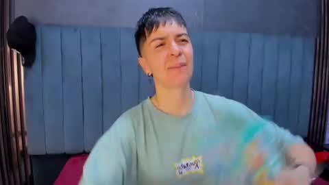 hannah online show from February 17, 2:30 am