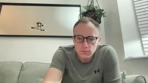 hotholby86 online show from December 7, 7:54 pm