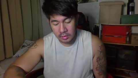 Snapshot of hothunkybear23 chatting on December 9, 12:40 pm Khel online show from December 9, 12:40 pm