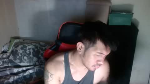 Snapshot of hothunkybear23 chatting on March 5, 5:14 am Khel online show from March 5, 5:14 am