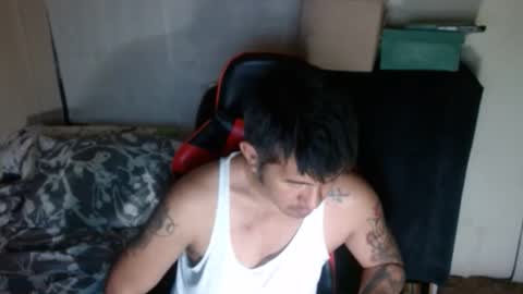 Snapshot of hothunkybear23 chatting on March 7, 8:55 am Khel online show from March 7, 8:55 am