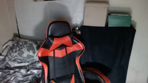 Snapshot of hothunkybear23 chatting on March 13, 9:16 am Khel online show from March 13, 9:16 am